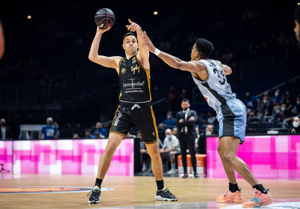 和顽强的斗 和顽强的斗