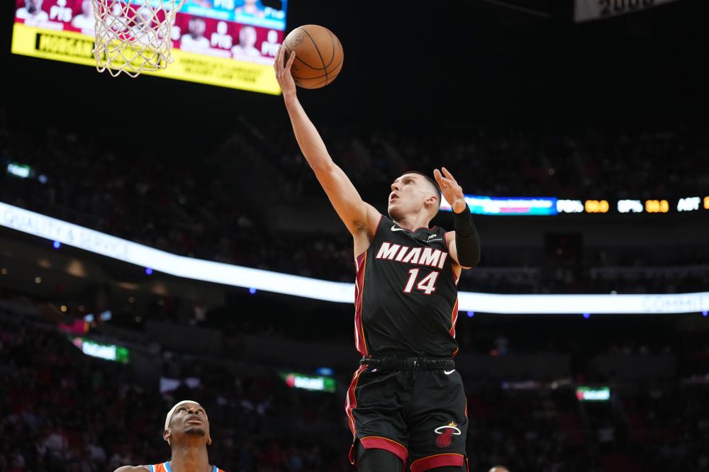 通过互动和 通过互动和